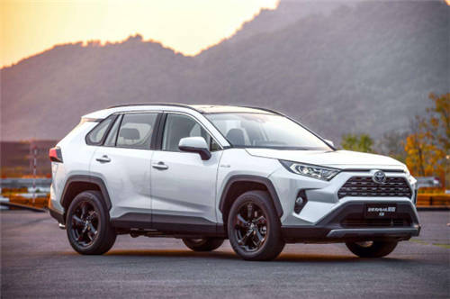 RAV4榮放雙擎版，擁有傲視同級的三種四驅(qū)系統(tǒng)