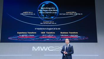 MWC25觀察：移動產(chǎn)業(yè)迎“三變”，華為AI-Centric 5.5G獻(xiàn)“三策”