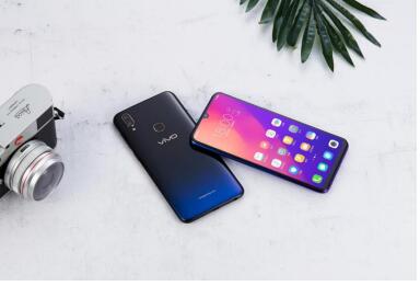 vivo Z3i 標(biāo)準(zhǔn)版全面評(píng)測(cè)：水滴屏幕彰顯時(shí)尚，強(qiáng)勁配置帶來酣暢體驗(yàn)