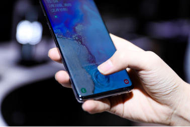 三星Galaxy S10和華為P30同是屏下指紋識別，哪個更安全？