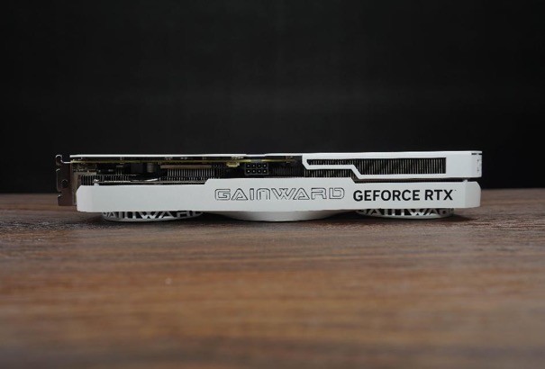 耕升 RTX 4060 Ti 星極皓月OC,DLSS 3助力1080P光追極致體驗(yàn)